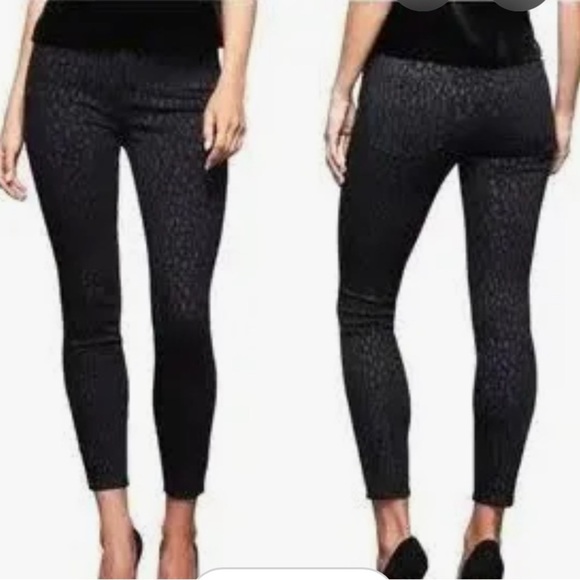 NWT Good American Good Legs cropped black foil leopard print. Size 15/33. - Picture 1 of 10